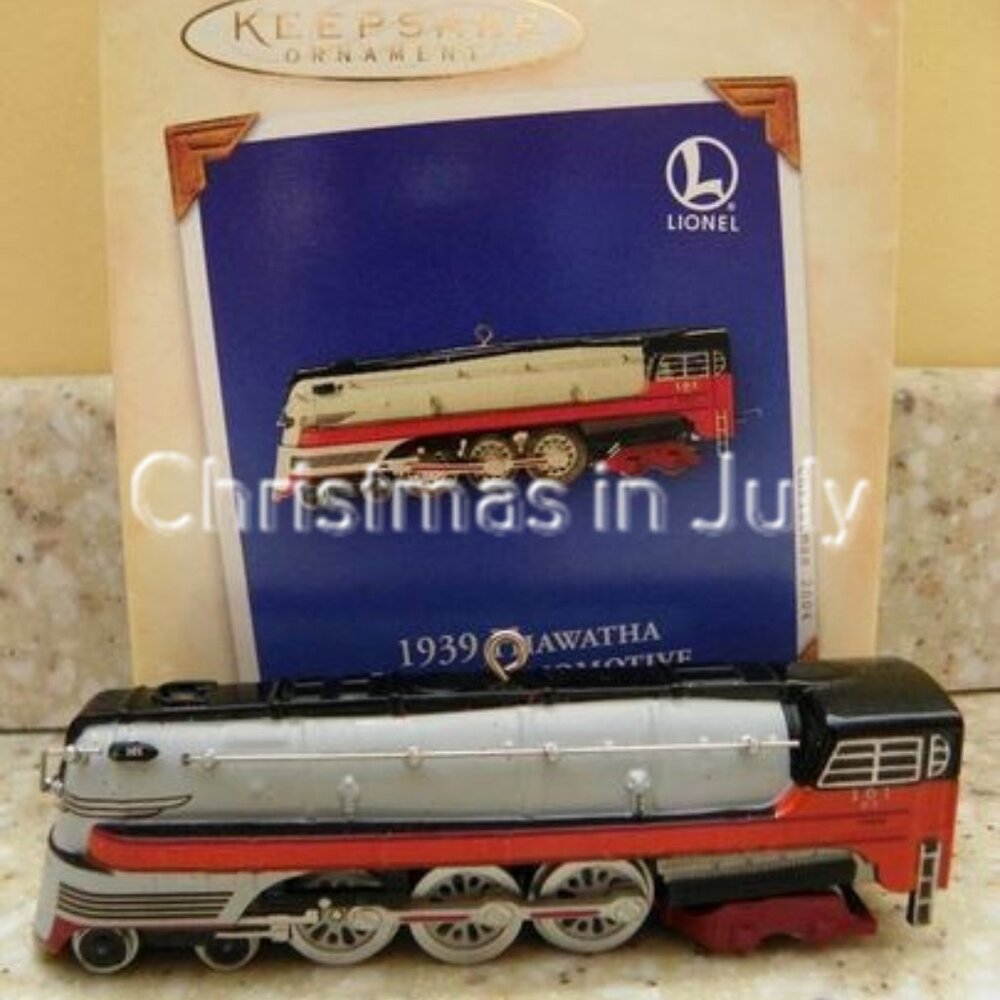 Hallmark 2004 1939 Hiawatha Steam Locomotive Lionel Train Christmas Ornament